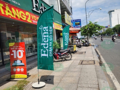 Tại sao cờ phướn cánh buồm được ưa chuộng trong các sự kiện quảng bá?
